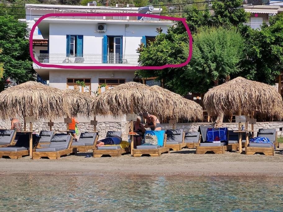 Big Apartment On The Beach Tolo Luaran gambar