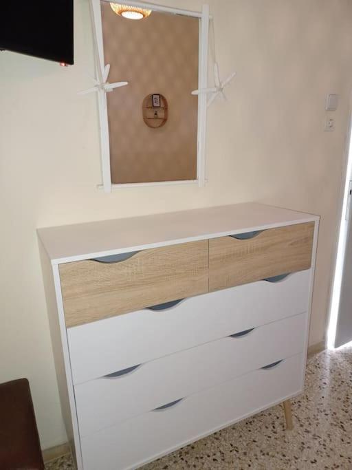 Big Apartment On The Beach Tolo Luaran gambar