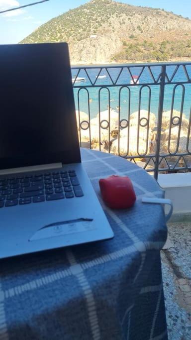 Big Apartment On The Beach Tolo Luaran gambar